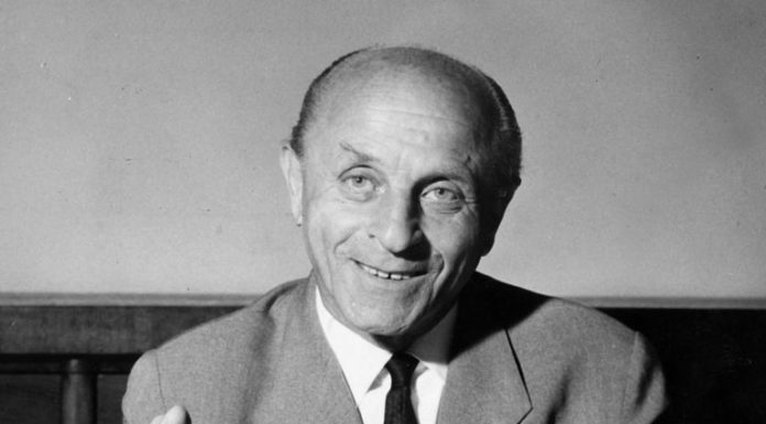 Шариковой ручке 80 лет