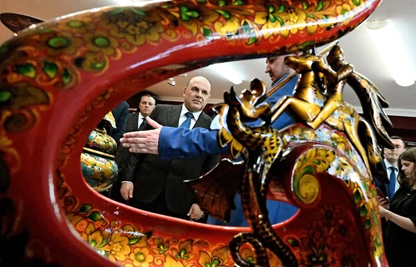 Президент одобрил выделение дополнительных 500 млн. рублей на народные промыслы