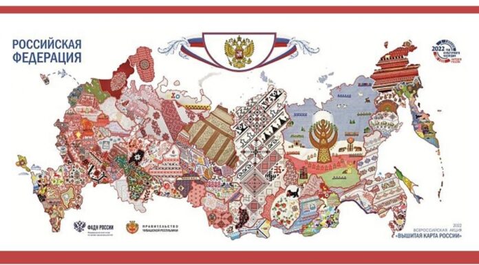 «Вышитую карту России» представили на ПМЭФ