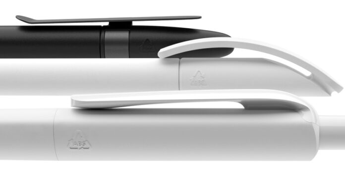 Prodir использует для всех моделей ручек переработанный материал