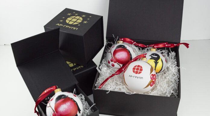 На что следует обратить внимание при выборе елочных шаров