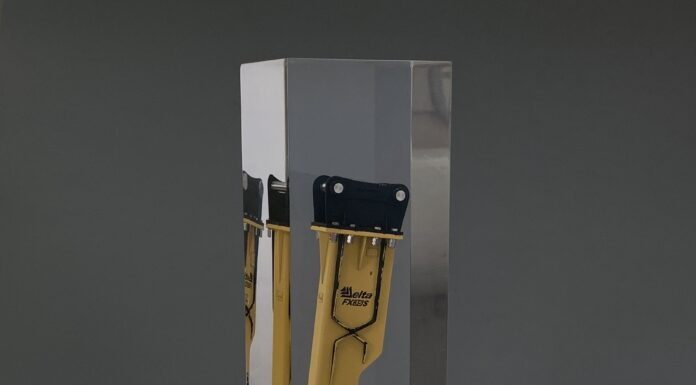 Подарок лучшему дилеру «Гидромолот»